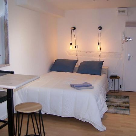 Rennes: Studio 4 Couchages, Proche Commerces, Bus. Экстерьер фото